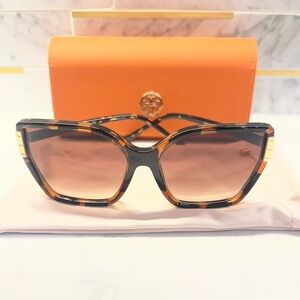 Tory Burch Brown Tortoise Sunglasses - Eleanor Cat Eye